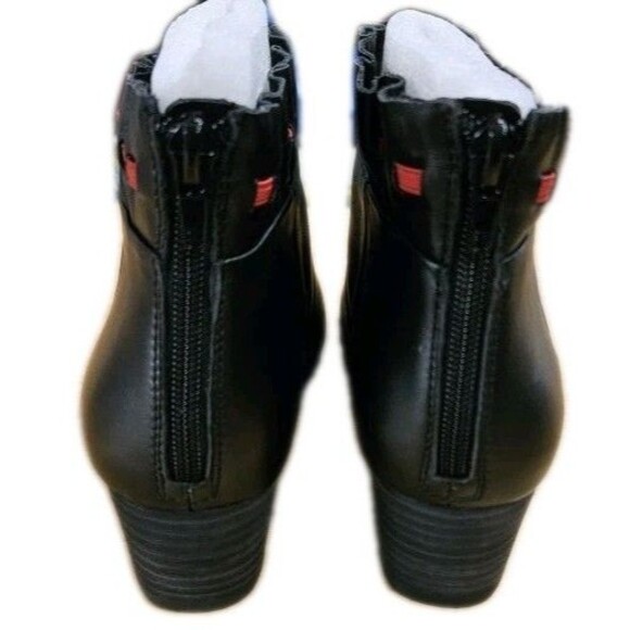 New Lori Goldstein Li Binnie Womens Black Red Accent Ankle Boots Faux Leather 8 - Picture 4 of 7